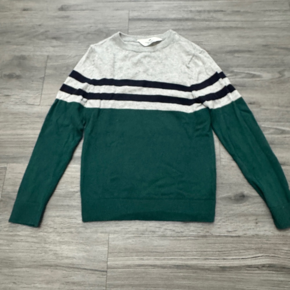 🧥 H&M Boys Colorblock Stripe Knit Sweater – Size 6–8Y